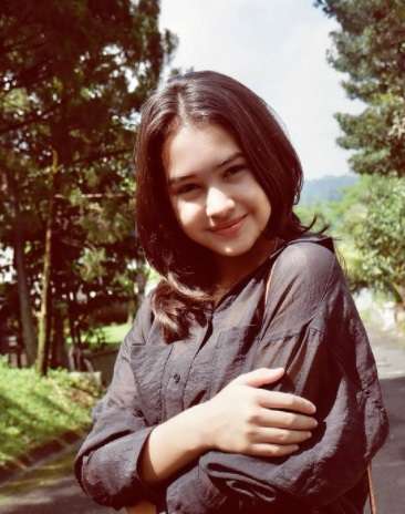9 Potret Sandrinna Michelle, Tajir Melintir di Usia 14 Tahun