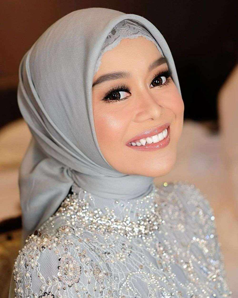 9 Potret Seleb Saat Lamaran, Lesty Kejora Tampil Memukau