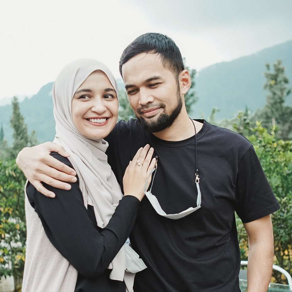 Deretan Artis Menikah dengan Saudara Seleb, Dunia Sempat Ngab!