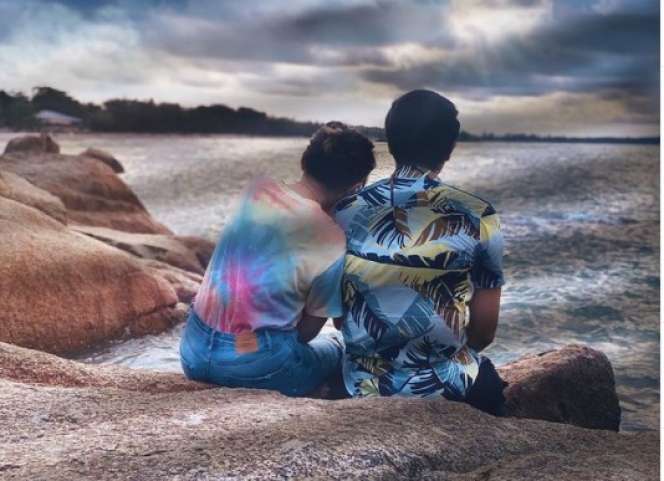 Dikabarkan Jadi Pacar Via Vallen, Ini 8 Potret Chevra Yolandi