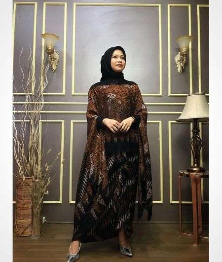 9 Potret Rara LIDA Tampil Berhijab, Dipuji Makin Cantik