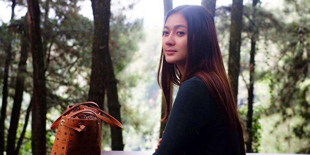 Razer Patricia Mantan Tunangan Rezky Aditya Lagi Ramai Disorot