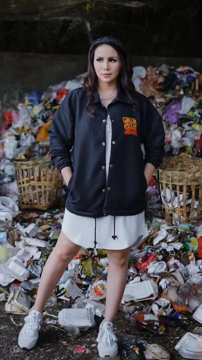 Antimainstream 5 Gaya OOTD Momo Geisha 