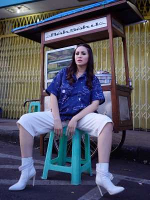 Antimainstream 5 Gaya OOTD Momo Geisha 