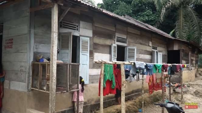 Bikin Syok, Ini 8 Potret Kondisi Rumah Ucok Baba di Kampung