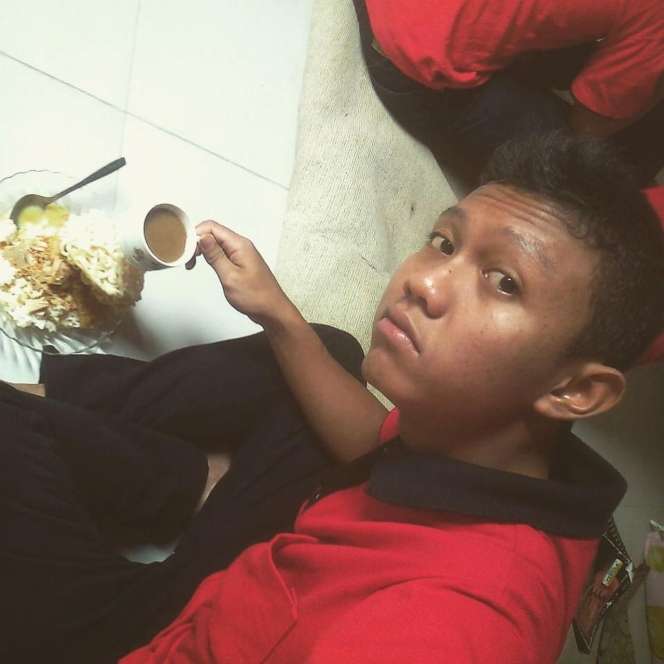 8 Foto Lawas Denny Caknan Sebelum Jadi Penyanyi Top, Pangling!