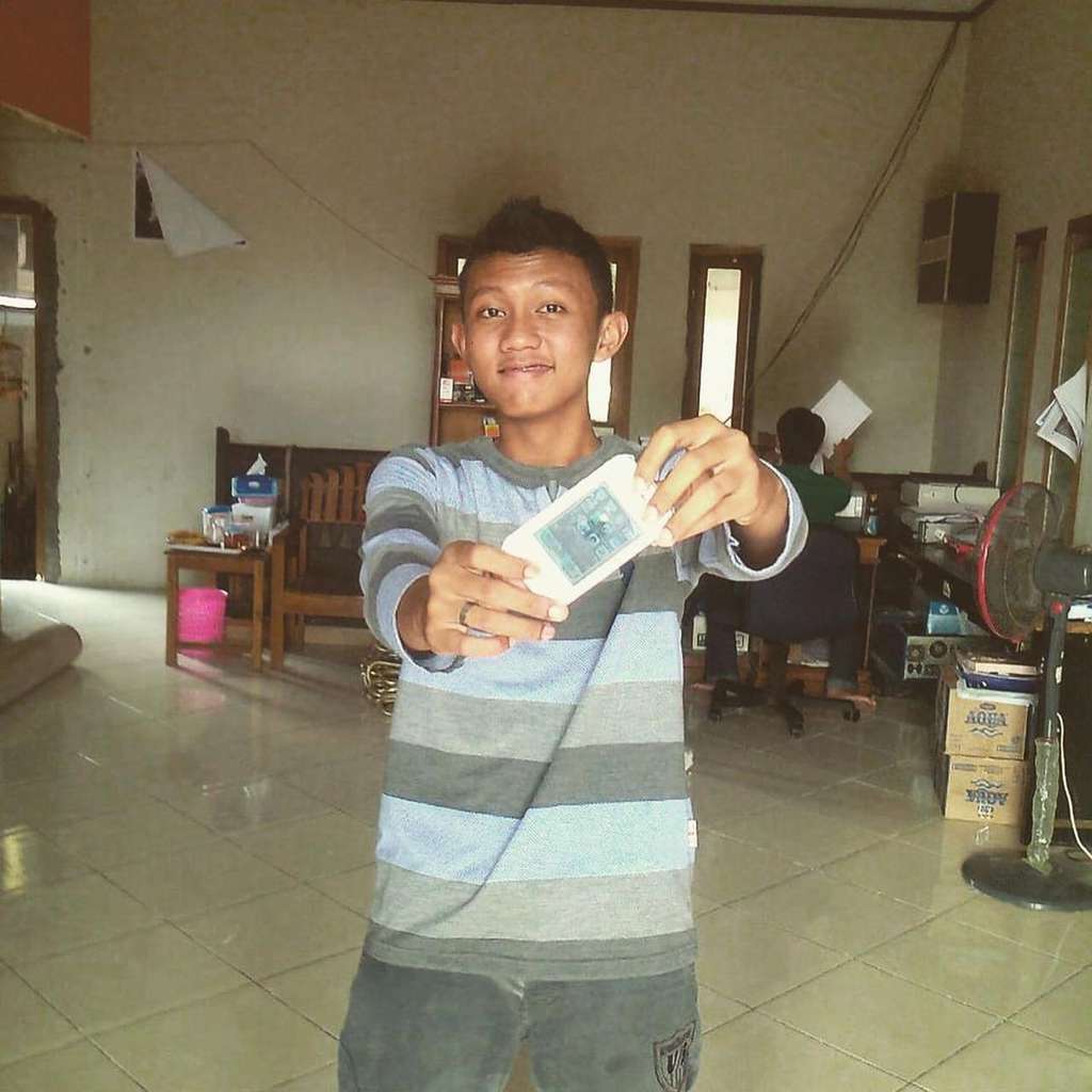 8 Foto Lawas Denny Caknan Sebelum Jadi Penyanyi Top, Pangling!