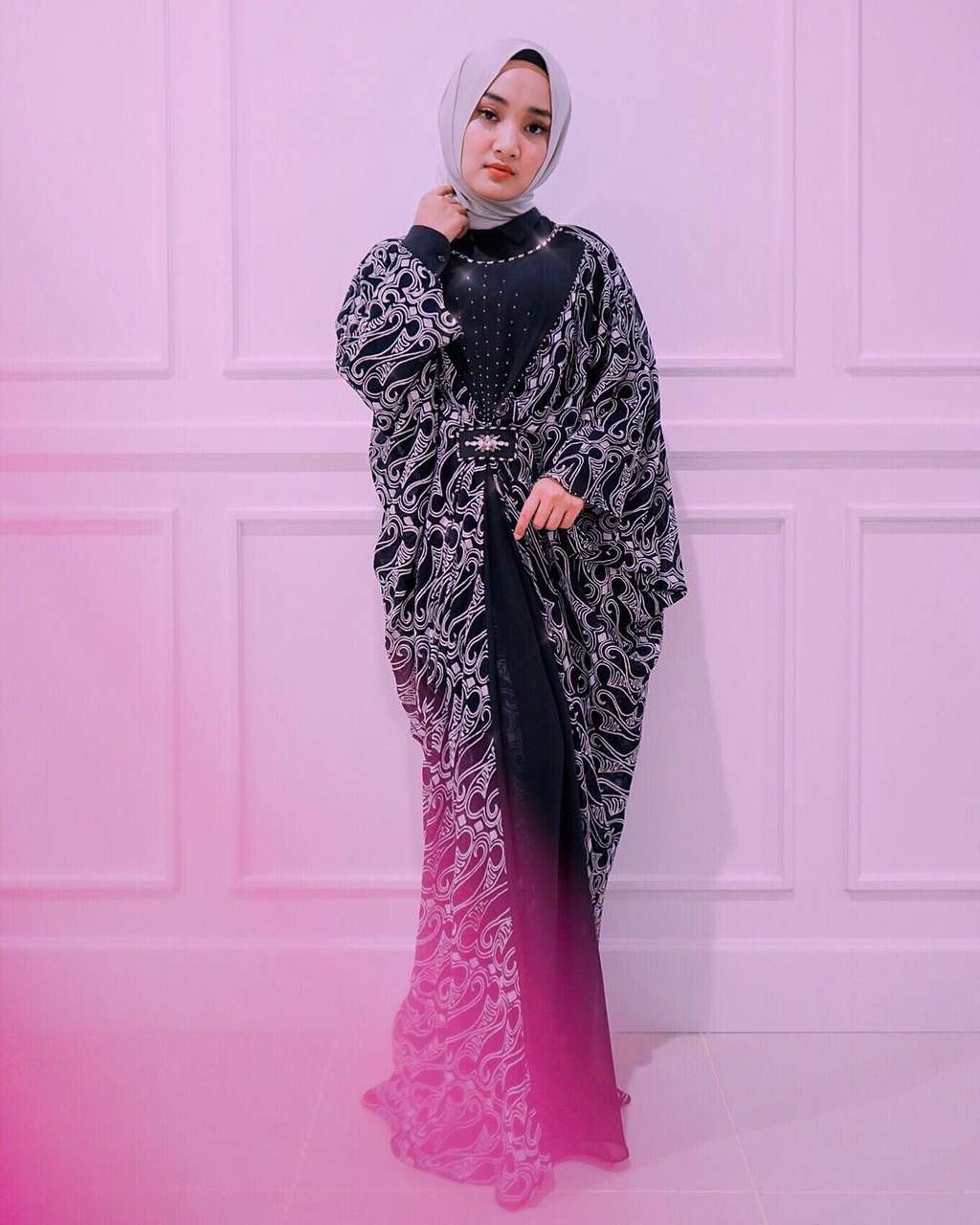 5 Gaya Hijab Colourfull Fatin Shidqia, Cocok Buat Remaja!