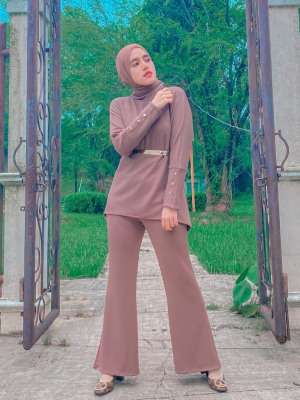 5 Seleb Cantik Ternyata Punya Darah India