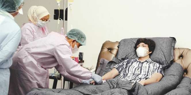 Perjuangan Selebriti Tanah Air Sembuh dari Covid-19