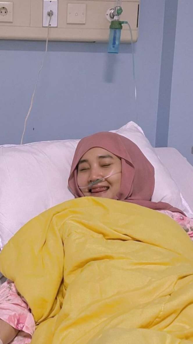 Perjuangan Selebriti Tanah Air Sembuh dari Covid-19