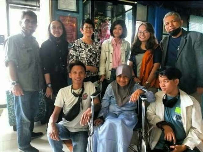 10 Momen Pertemuan Ibu Nike Ardilla dan Amel, Penuh Haru!