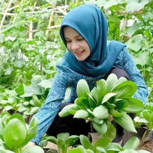 Suami Pejabat, Pesona 5 Seleb Cantik Berseragam Ibu-ibu PKK