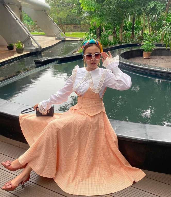 5 Gaya Modis Bella Shofie