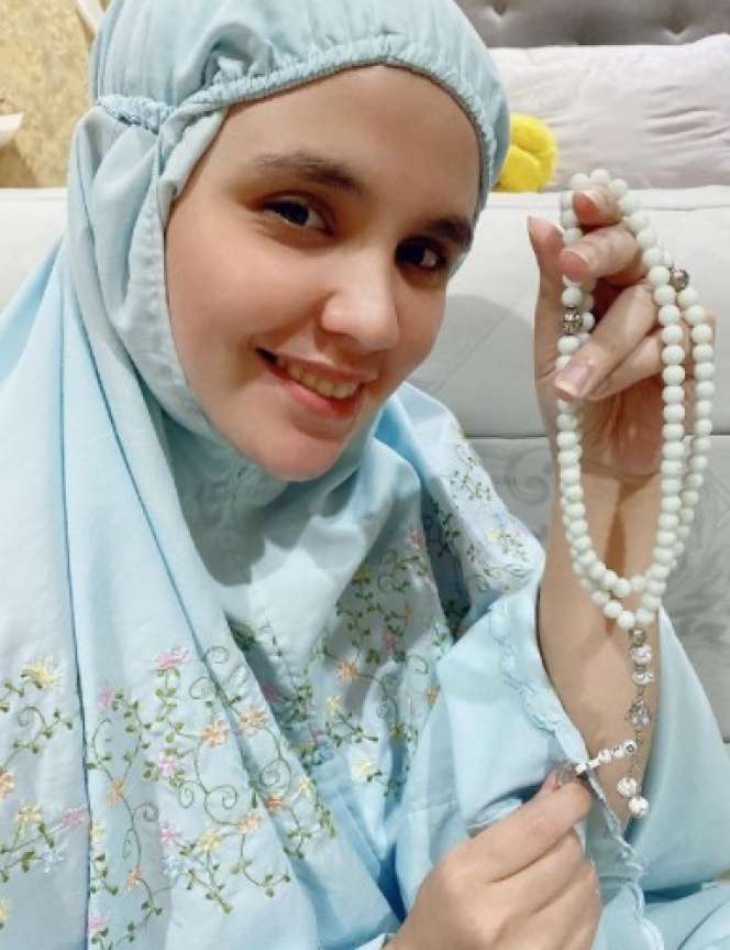 Foto Polos 8 Istri Presenter, Istri Wendy Cagur Paling Disorot