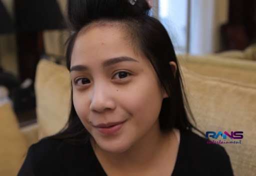 Foto Polos 8 Istri Presenter, Istri Wendy Cagur Paling Disorot