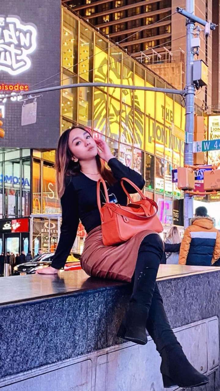 Gaya 5 Artis yang Kini Lepas Hijab usai Bercerai