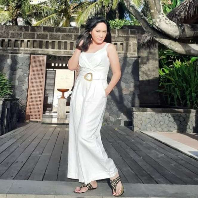 8 Foto Pungky, Primadona yang Bikin Ahmad Dhani Jatuh Cinta