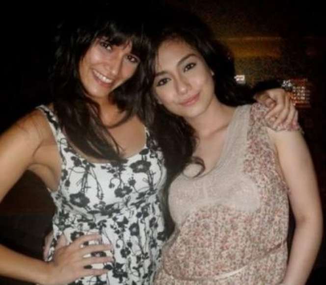 10 Foto Remaja Celine Evangelista, Gaya Dandanan Disorot!