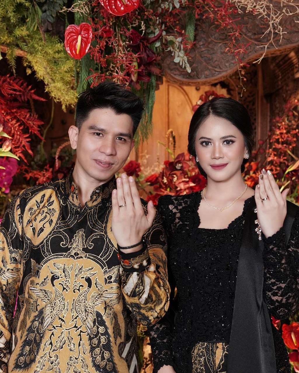 Potret Momen Lamaran Ifan Govinda dan Clarine Dieta