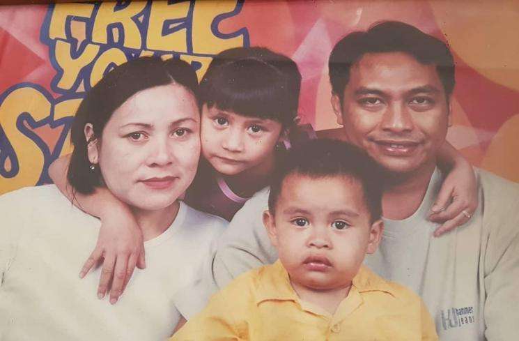 8 Foto Masa Muda Ibu Prilly Latuconsina, Primadona Banget!
