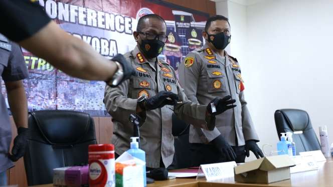 Bukan Bong Sabu Biasa, Barang Bukti Nia Ramadhani-Ardi Bakrie