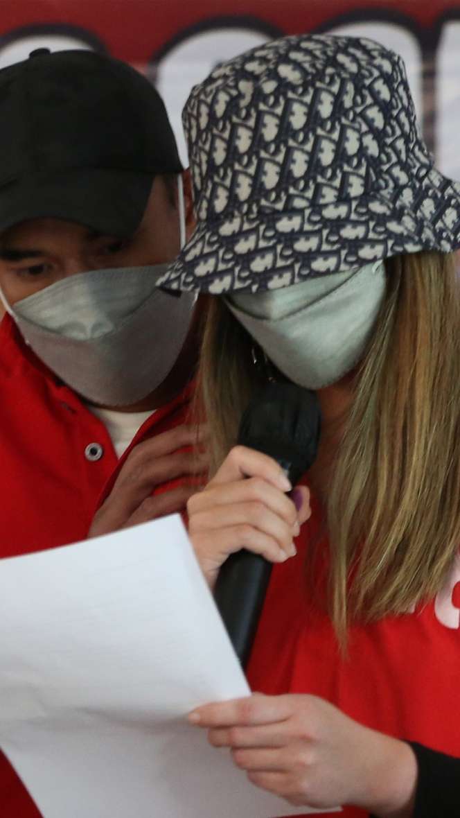 Topi Rp12 Juta Nia Ramadhani Saat Minta Maaf Nyabu