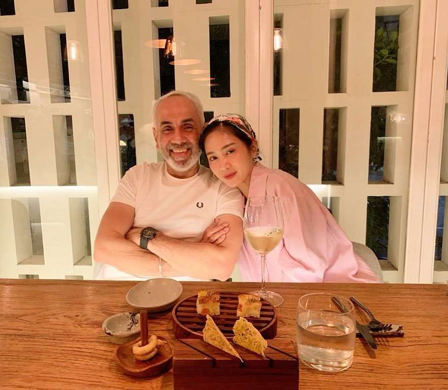 Bunga Zainal Bongkar Urusan Ranjang: Kalah yang Muda, Putus!