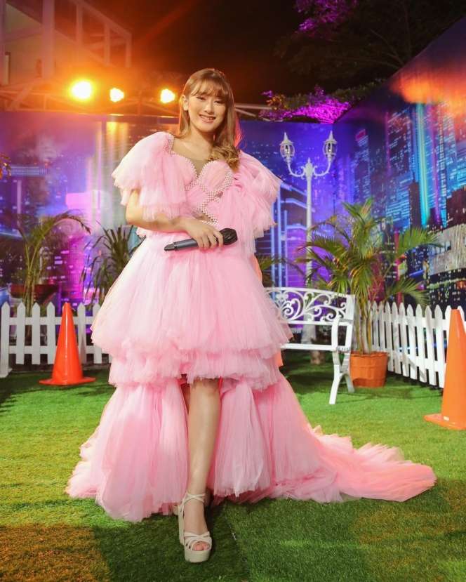 7 Foto Amanda Caesa Makin Cantik usai Hempas Billy Syahputra