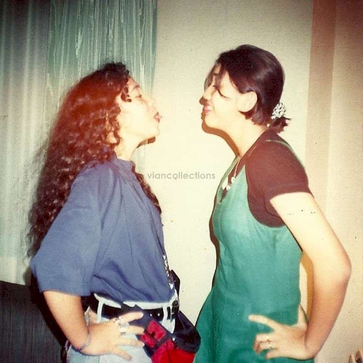 5 Potret Lawas Persahabatan Melly Goeslaw dan Nike Ardilla