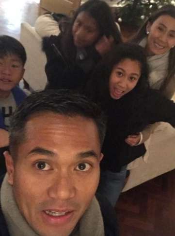 6 Momen Kelulusan Putri Anindya Bakrie di SMA Top Inggris