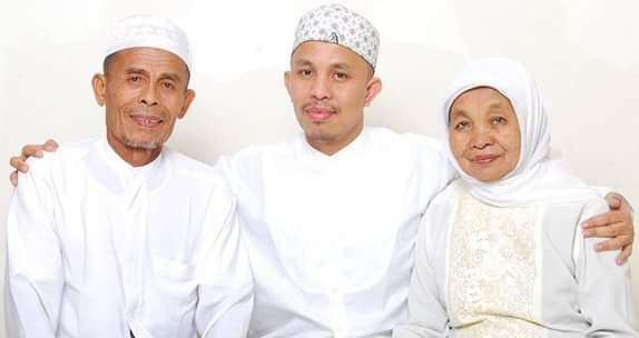 10 Foto Masa Muda Ayah Artis, Papa Nagita Slavina Bikin Salfok