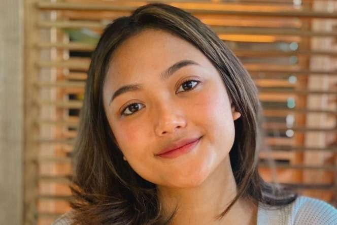 9 Foto Marion Jola Tampil Polos, Body Goals-nya Bikin Salfok!