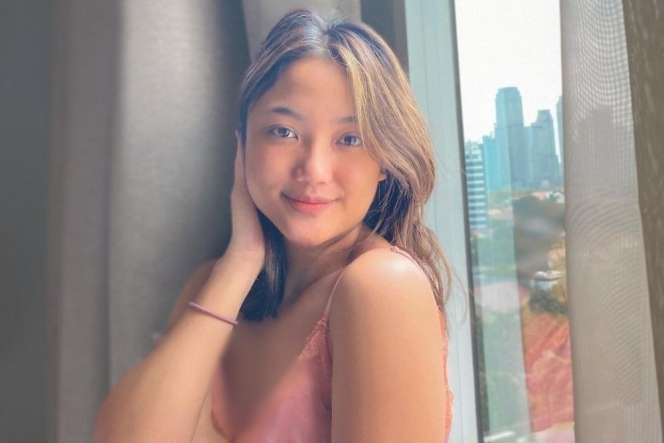 9 Foto Marion Jola Tampil Polos, Body Goals-nya Bikin Salfok!