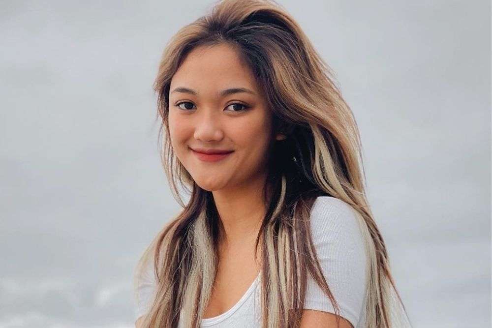 9 Foto Marion Jola Tampil Polos, Body Goals-nya Bikin Salfok!