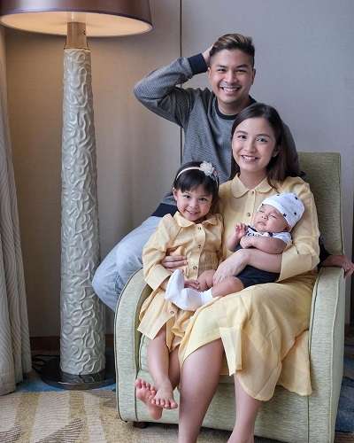 10 Potret Harmonis Chelsea Olivia & Glenn Alinskie Bareng Anak