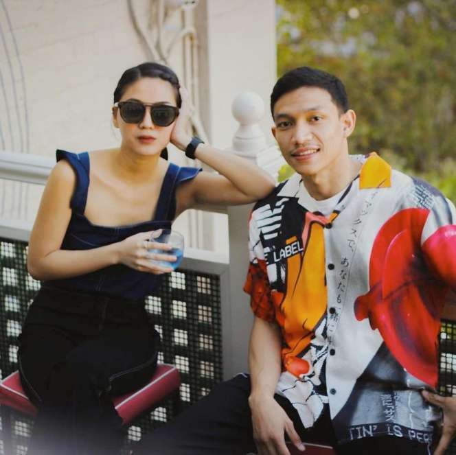 5 Gaya Selebgram Rachel Theresia, Sekarang Jadi Mantu Menteri