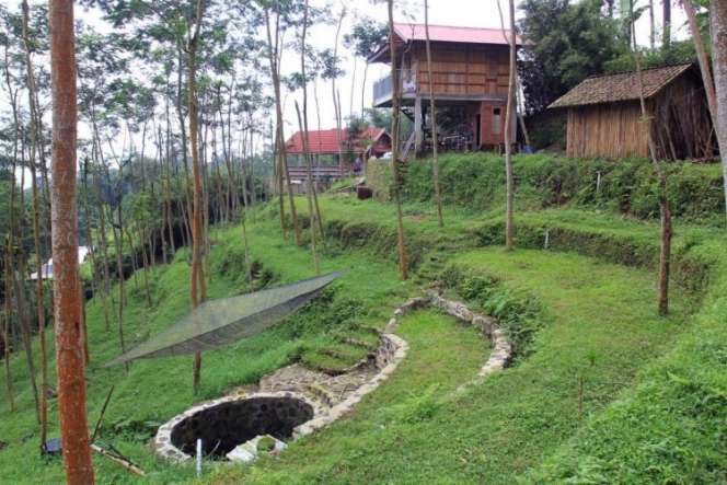 10 Foto Rumah Viral Dodit Mulyanto, Seram Ada di Tengah Hutan