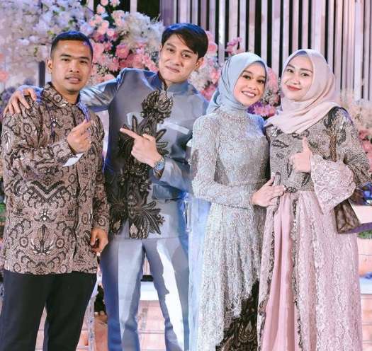 6 Potret Putra Siregar, Dulu Pengamen Kini Masuk Rekor Muri