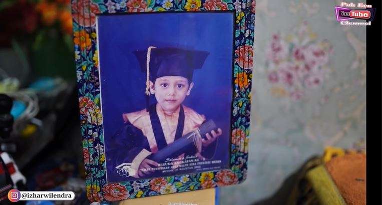 7 Foto Wisuda TK Artis Jarang Disorot, Rizky Billar Bikin Syok
