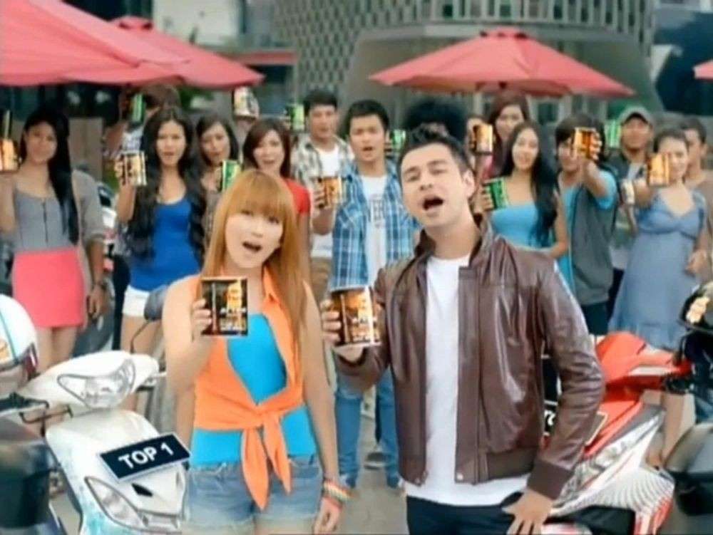8 Foto Jadul Artis Pas Jadi Bintang Iklan, Raffi & Ayu Disorot