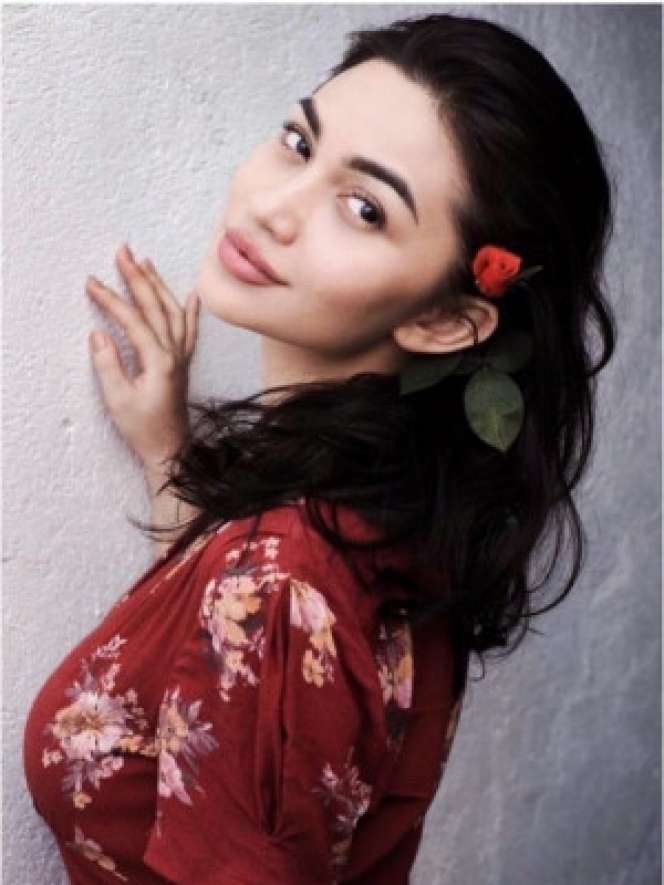 Adu Cantik Ariel Tatum VS Anya Geraldine, Ngerebutin Gading