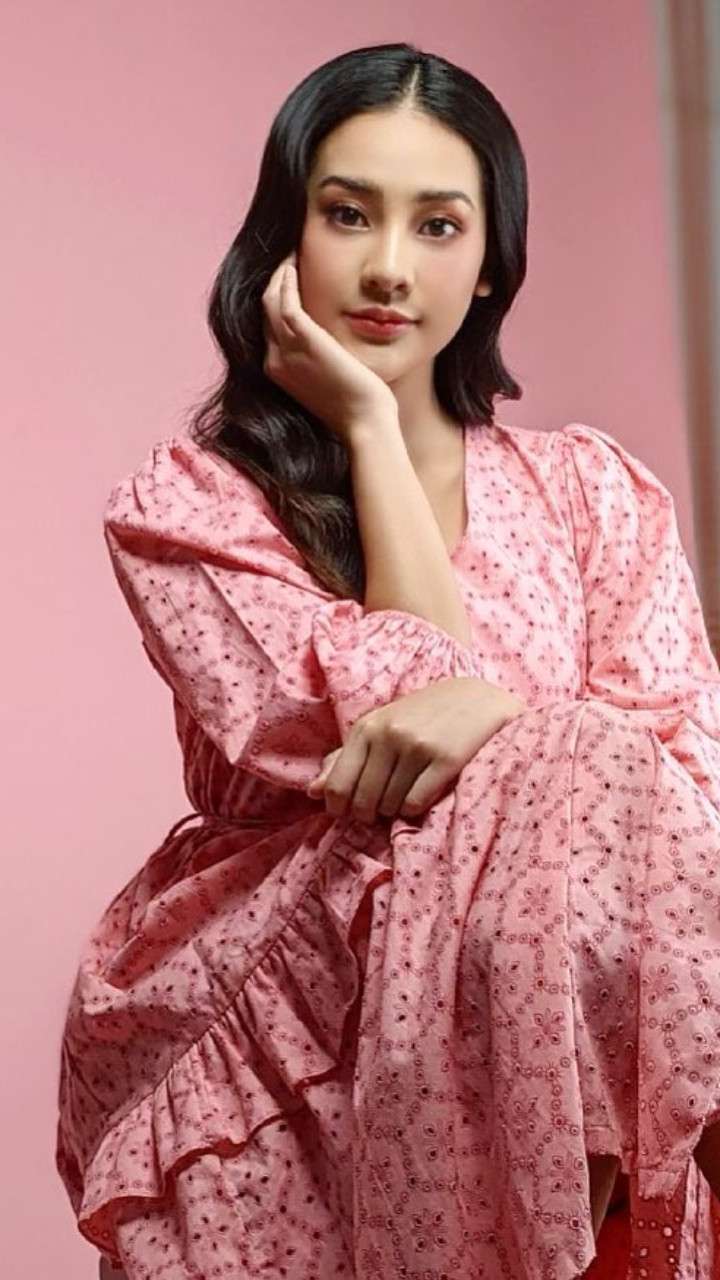 Adu Cantik Ariel Tatum VS Anya Geraldine, Ngerebutin Gading