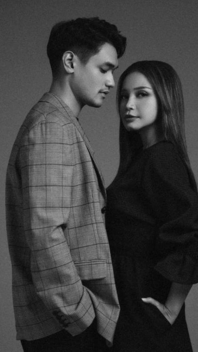 Potret Mesra Afgan dan Rossa, Teman Rasa Pacar!