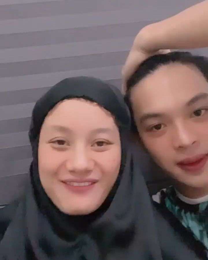 8 Foto Dinda Hauw Tampil Polos Disorot, Beda Banget!