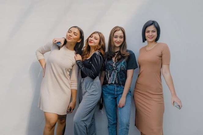 9 Foto Kekompakan Geng SRAH, Persahabatannya Bikin Iri