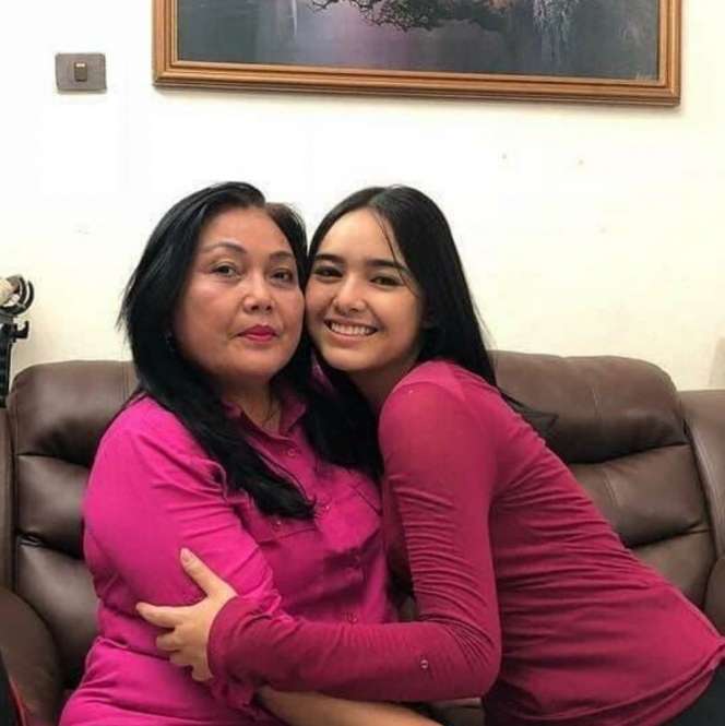 10 Foto Kenangan Terakhir Amanda Manopo & Ibunda, Bikin Haru!
