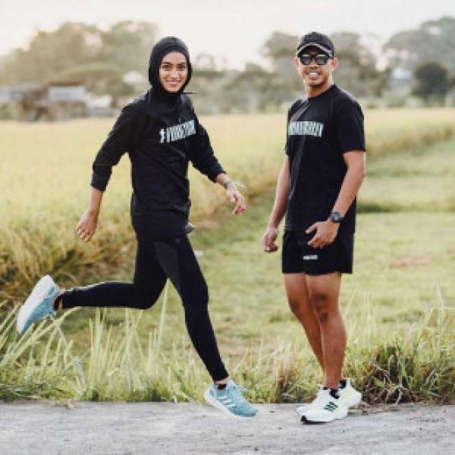 Jarang Ada yang Tahu! 5 Seleb Ini Menikah dengan Teman Sekolah