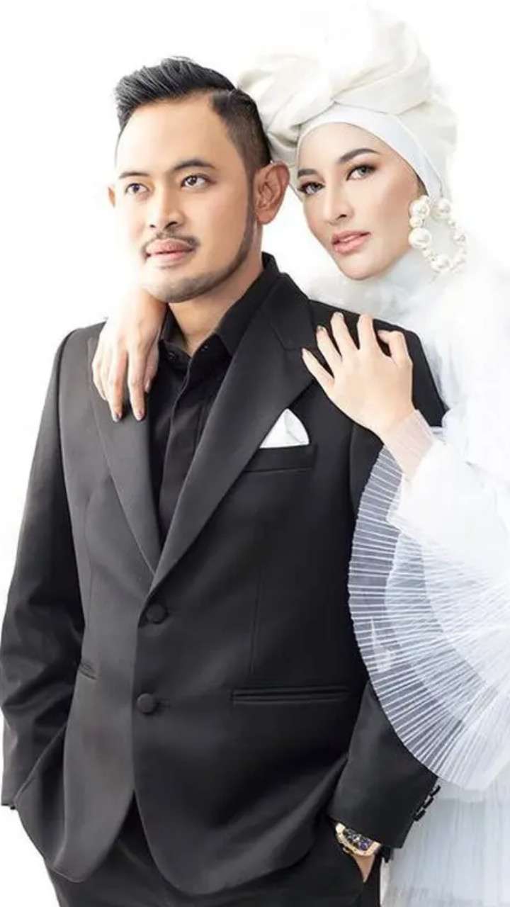 Pesona Shandy Purnamasari, Crazy Rich Malang Kini Berhijab