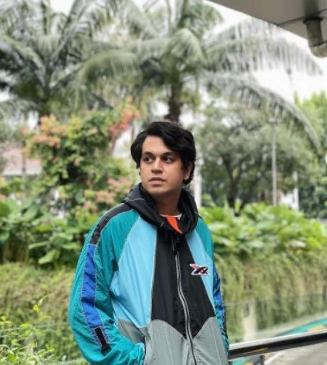 5 Seleb Ini Kehilangan Orangtua Saat Sibuk Syuting Sinetron